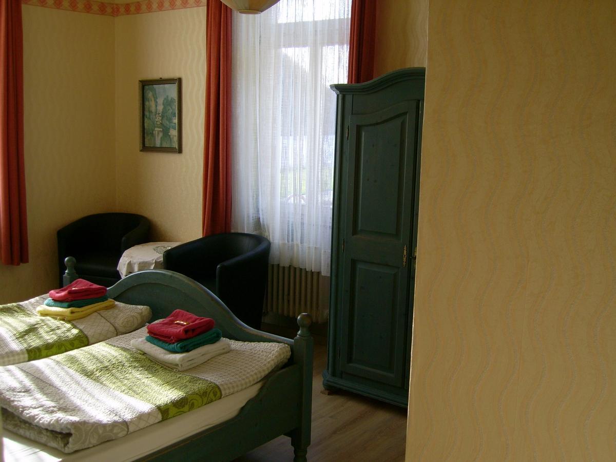 Gasthaus Zur Traube Hatzenport Zewnętrze zdjęcie