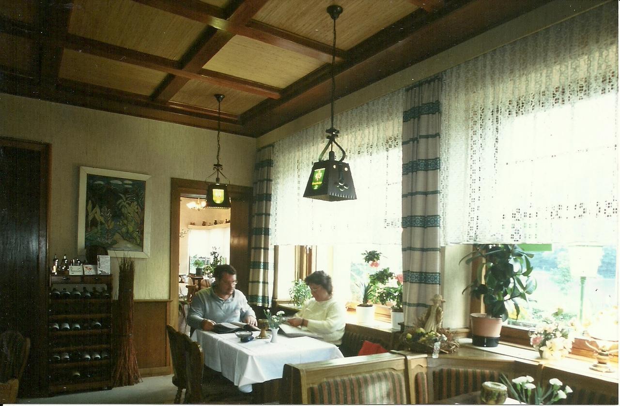 Gasthaus Zur Traube Hatzenport Zewnętrze zdjęcie